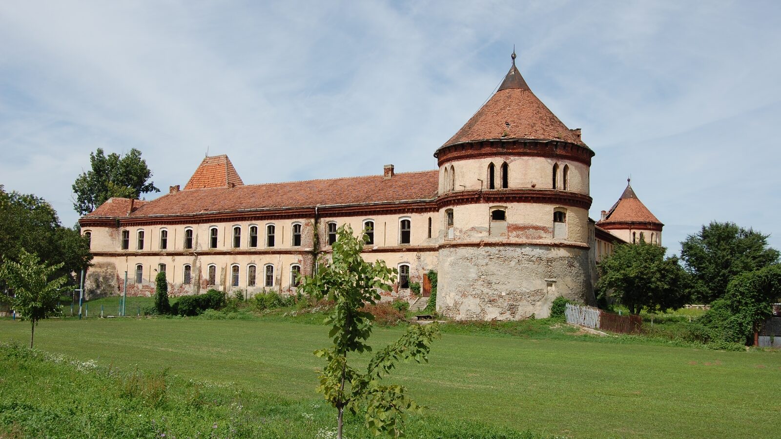 Ineu — fotografie panorama / centru oraș (Arad, Crișana)