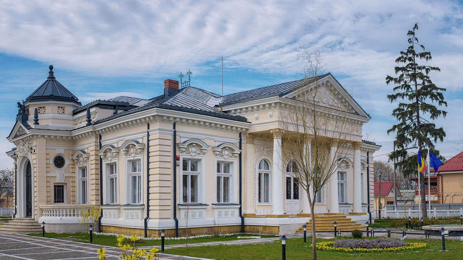 Tecuci — fotografie panorama / centru oraș (Galați, Moldova)
